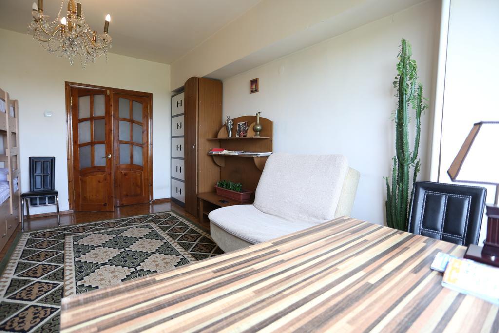 Ussr Hostel Bishkek Quarto foto